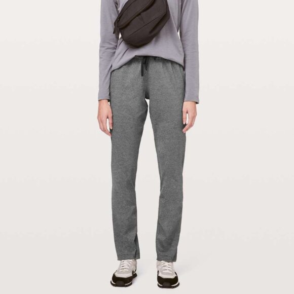 Lululemon Gray On The Fly 7/8 27” Size 6 - Picture 3 of 9